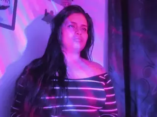 MaddieWillow's Live Sex Cam Show