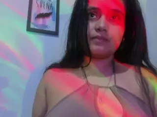 MaddieWillow's Live Sex Cam Show
