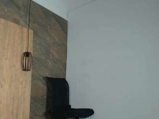 samy-grey01 webcam model