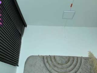 samy-grey01 Live Webcam on CamSoda