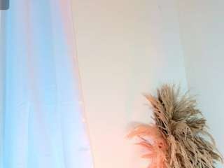 samy-grey01 Live Webcam on CamSoda