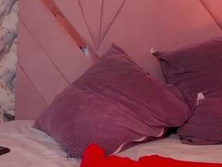 Live cam show with Ahlya