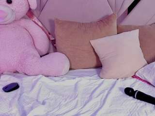 Ahlya live webcam show