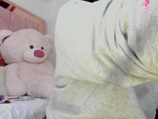 Ahlya live webcam show