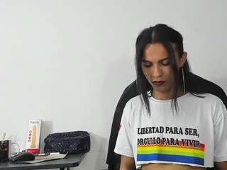 aisha-rx Live Webcam on CamSoda