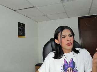 aisha-rx's CamSoda show and profile