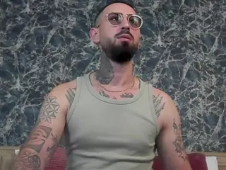 baddfuckerr's Live Sex Cam Show