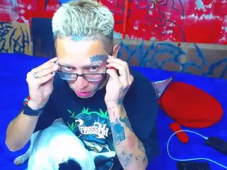 damian77Dam's Live Sex Cam Show