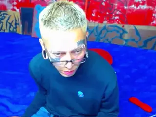damian77Dam's Live Sex Cam Show
