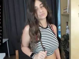 FalineHawkinson's Live Sex Cam Show