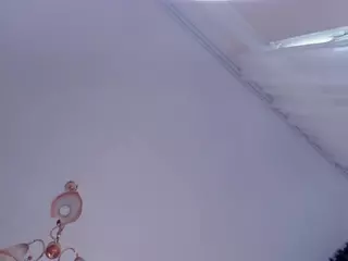 FalineHawkinson's Live Sex Cam Show