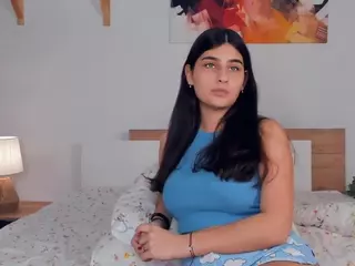 FalineHawkinson's Live Sex Cam Show