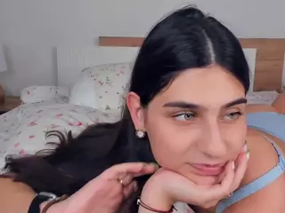 FalineHawkinson's Live Sex Cam Show
