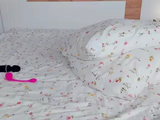 FalineHawkinson's Live Sex Cam Show