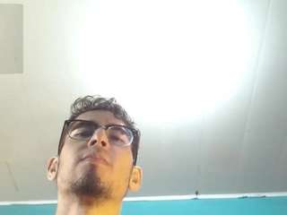 leoandkali live cam preview