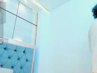 lis-rous from CamSoda is Freechat