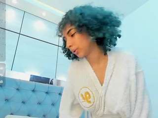 lis-rous from CamSoda is Freechat