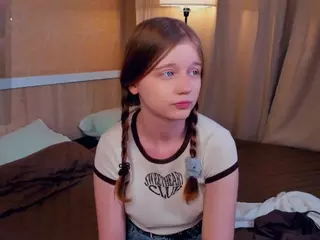 MariamBucker's Live Sex Cam Show