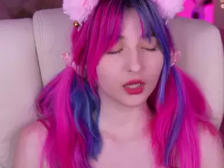 MikkyAoki's Live Sex Cam Show