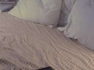 MoireFulford live webcam show