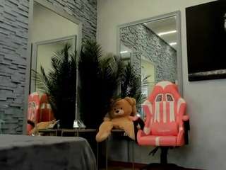 reina-cummingss webcam model