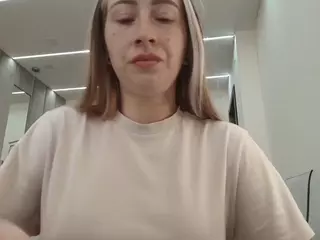 Reina-Cummingss's Live Sex Cam Show