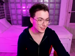 tylerberg's Live Sex Cam Show