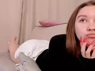 UdeleHanks's Live Sex Cam Show