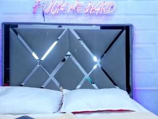 valentina-sex18 Live Webcam on CamSoda