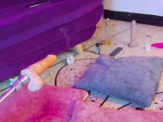 daliana-gounbolt webcam model