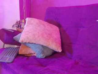 daliana-gounbolt Live Webcam on CamSoda