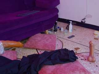 Daliana-Gounbolt live cam — anal toys, flat chested, spank