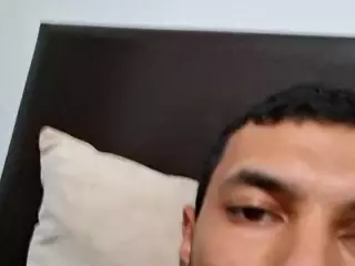 HAWTSHAWT---3's Live Sex Cam Show