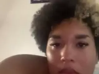 honeyglow22's Live Sex Cam Show