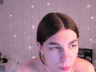 liavees Live Webcam on CamSoda