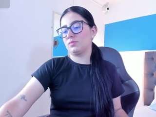 nia-may Live Webcam on CamSoda