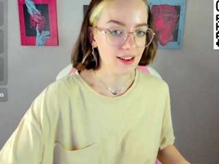  rocket-bunnyy chat room