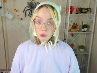 rocket-bunnyy Live Webcam on CamSoda