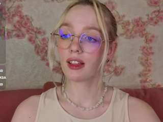 rocket-bunnyy Live Webcam on CamSoda