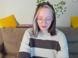 rocket-bunnyy Live Webcam on CamSoda