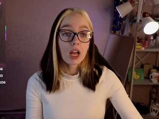 rocket-bunnyy webcam