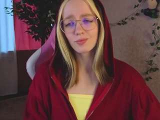 rocket-bunnyy's CamSoda show and profile