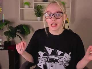 rocket-bunnyy webcam