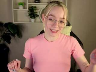 rocket-bunnyy webcam