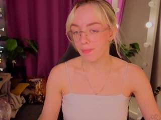 rocket-bunnyy live webcam show