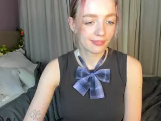 Rocket-bunnyy's Live Sex Cam Show