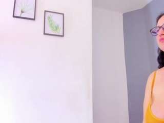 soe-laraa Live Webcam on CamSoda