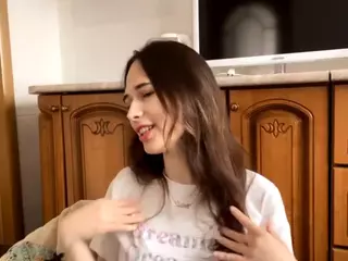 Julia's Live Sex Cam Show
