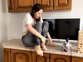Julia's Live Sex Cam Show