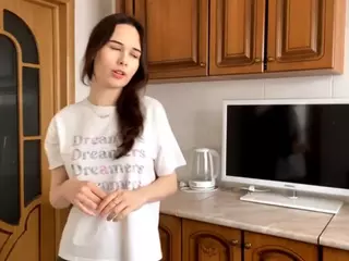 Julia's Live Sex Cam Show